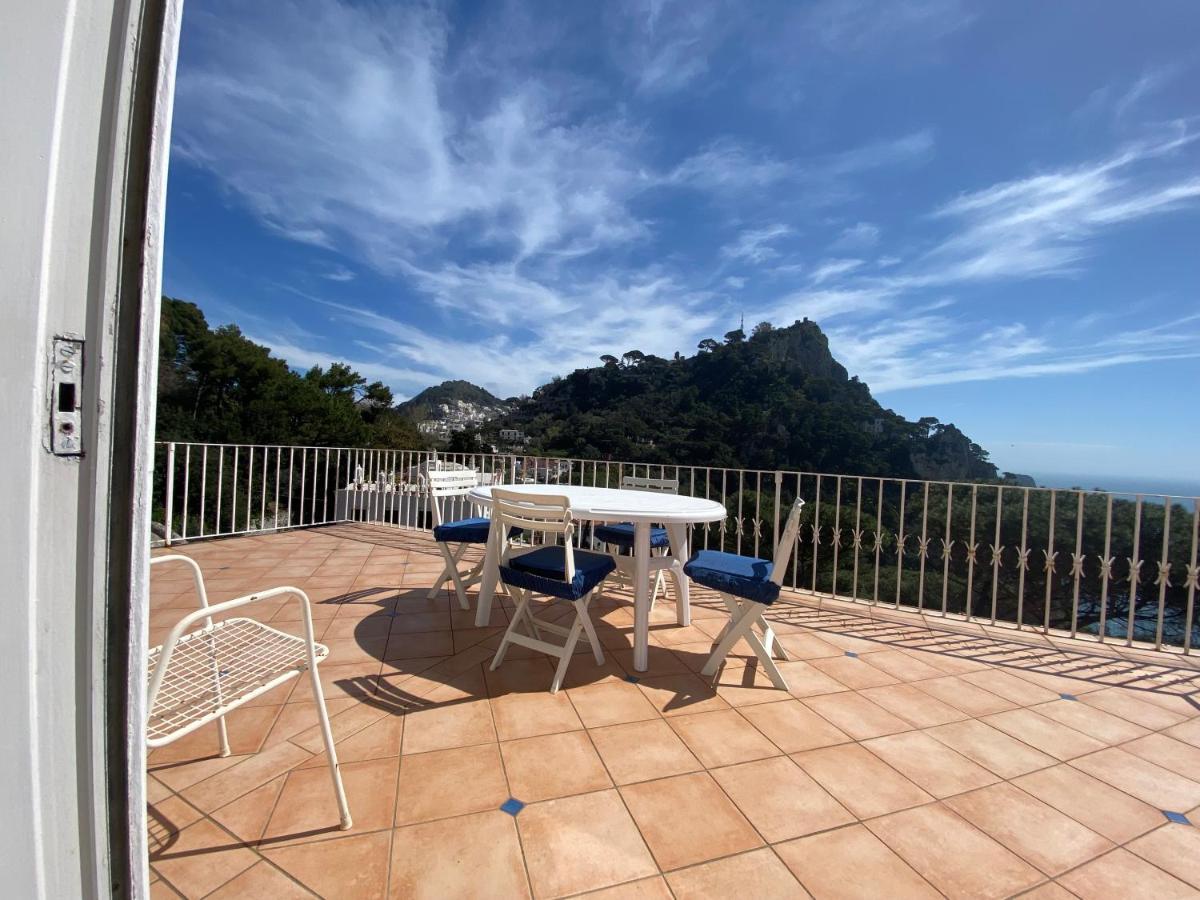 Regina Di Capri - Suite Vista Faraglioni Exterior foto
