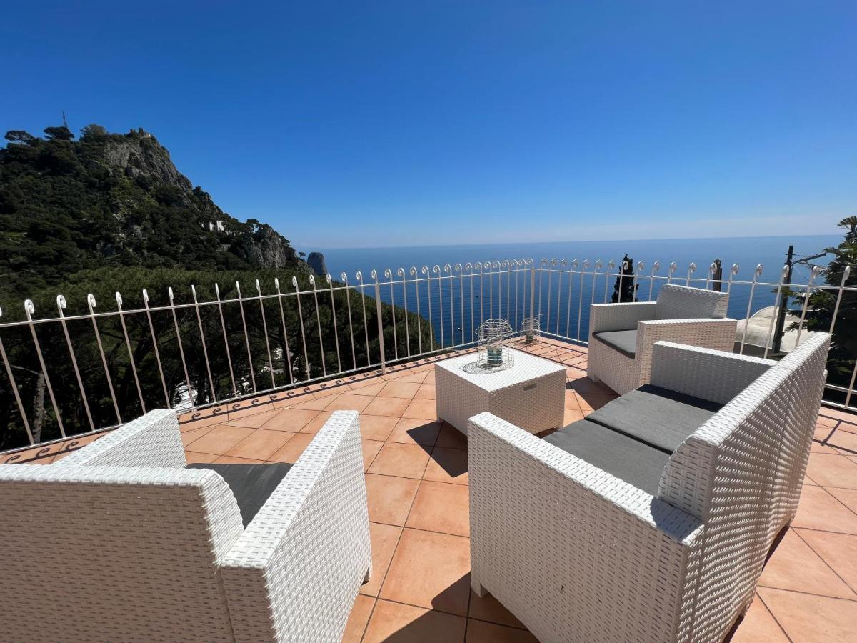 Regina Di Capri - Suite Vista Faraglioni Exterior foto
